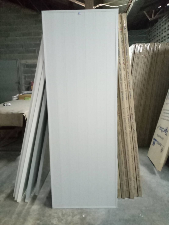 ประตูPVC Metro-tech รุ่นTiger TD11 แบบบานเรียบ สีครีม , สีเทา 70*180
