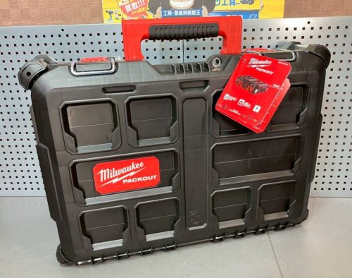 (ยังไม่ได้ใช้) Milwaukee กล่องเครื่องมือ Milwaukee 4932464080 Black Packout King Tool (3264K)