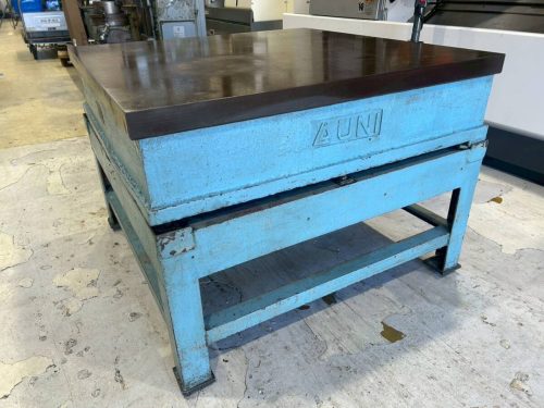 UNI Uni Seiki Precision Surface Plate JIS Type 1st Class 1000 x 1000 x 230 ผลิตในปี 1973 JJ1-100100 530kg พร้อมขาตั้ง Work Bench