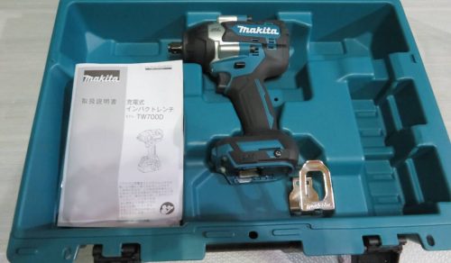 ประแจผลกระทบแบบชาร์จไฟ Makita TW700 ตัวเครื่อง + กล่องพิเศษสภาพดี