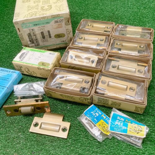 Yaro Q634 BEST ฯลฯล็อคเปล่าลูกกลิ้งหนักนุ่ม UA-550 x 9 ชิ้นซันไทเกอร์สปริงประตูสามเหลี่ยมสแตนเลสล็อคสองชั้น x 2 ชิ้นชุด 11 ชิ้น