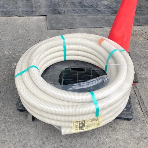 Mutsumi Hama e375 Mirai Kogyo Miraflexi MF (MF-36) ท่อลูกฟูกหลายชั้น PF ท่อเปิดเผย/ฝังเส้นผ่านศูนย์กลางจริง (เส้นผ่านศูนย์กลางภายนอก φ46 เส้นผ่านศูนย์กลางภายใน φ36) ความยาว 20ม. ม้วน