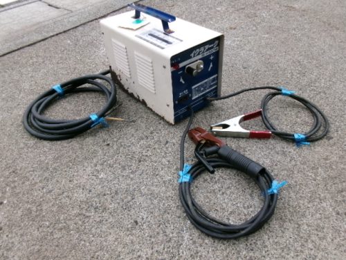 Sone Tool Manufacturing เครื่องเชื่อมอาร์ค 100V หรือ 200V 60A~110A