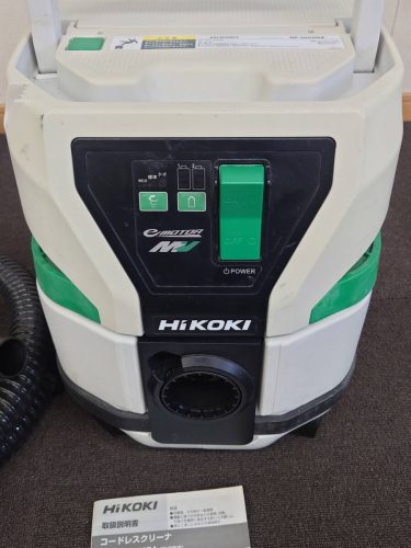 เครื่องดูดฝุ่นไร้สาย HIKOKI พร้อมแท่นชาร์จและแบตเตอรี่ใช้งานทั้งแบบแห้งและเปียก RP 3608DA(NN)