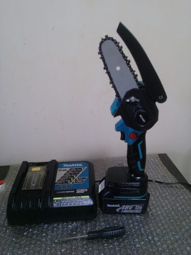 ชุดเครื่องชาร์จแบตเตอรี่ 18V เลื่อยไฟฟ้าพกพาสะดวกของ Makita