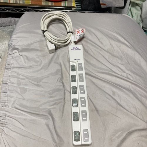 ELPA Power Tap 6 พอร์ตพร้อมสวิตช์แยกสายต่อขยายไฟกระชากฟ้าผ่า