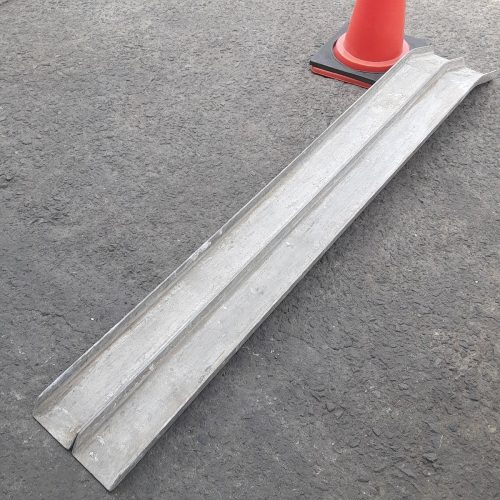 Nada Nozomi C428 Tomosada Aluminium Aluminium Slope Aluminium Bridge ความยาวรวม: ประมาณ 198 ซม. x กว้าง: ประมาณ. รถบรรทุก/ขนของ/นั่งร้าน/เครื่องจักรกลหนักขนาด 12 ซม. ชุด 2 ชิ้น