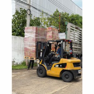ขบวนจัดส่งสินค้าเดินทางสู่ภาคอีสาน