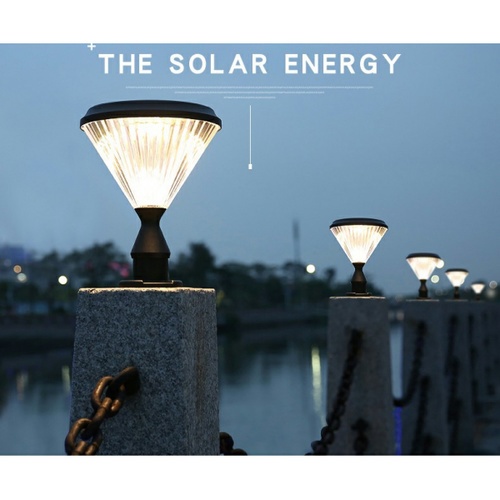 EILON โคมไฟสนามโซล่าร์เซลล์ 15W รุ่น SF-GLJ25 แสงเดย์ไลท์